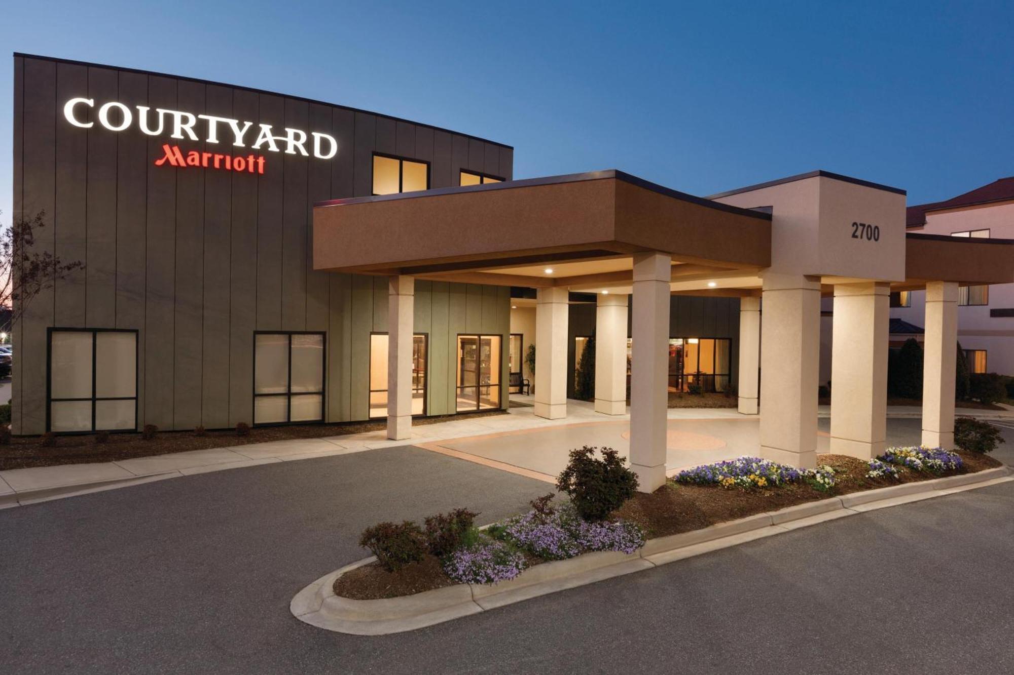 Courtyard Charlotte Airport North Hotel Kültér fotó