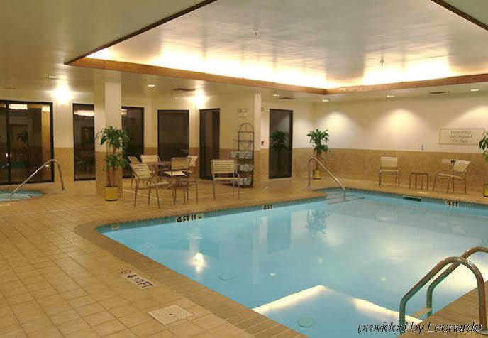 Courtyard Charlotte Airport North Hotel Kültér fotó