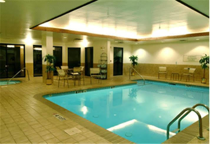 Courtyard Charlotte Airport North Hotel Kültér fotó